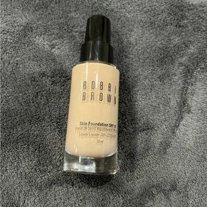 Full Bobbi Brown porcelain foundation
